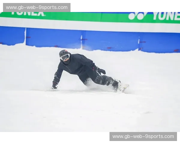 单板滑雪训练计划:从新手到炫技的系统进阶